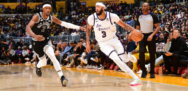 prognostika-stoixima-lakers-spurs